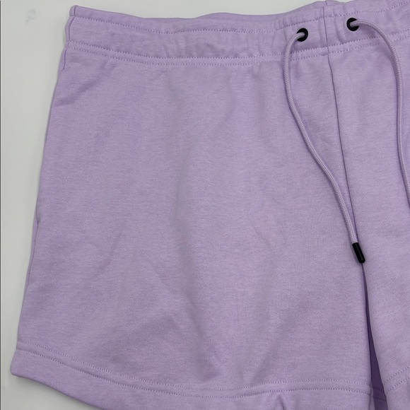 Nike Sportswear Club Fleece Mid-Rise Shorts - Picture 3 of 7